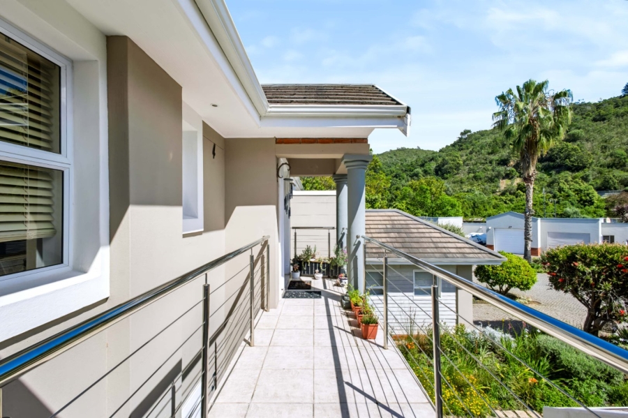  Bedroom Property for Sale in Twin Rivers Western Cape
